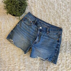 American Eagle High Rise 90s Boyfriend Shorts Distressed Denim Jeans Cutoffs 4
